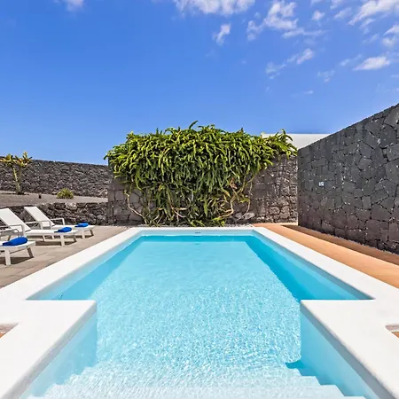 Nerea Villa *